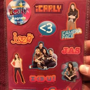 iCarly Nickelodeon 12 Magnets Miranda Cosgrove